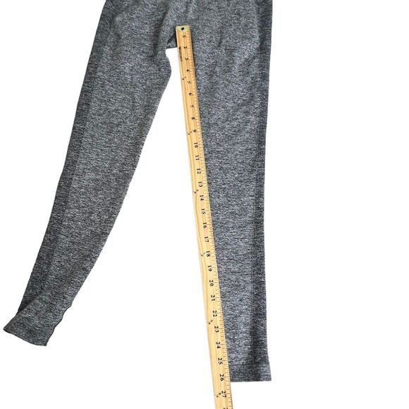 Gymshark Womens Gray Spell Out 7/8 Leggings Medium - Picture 8 of 9